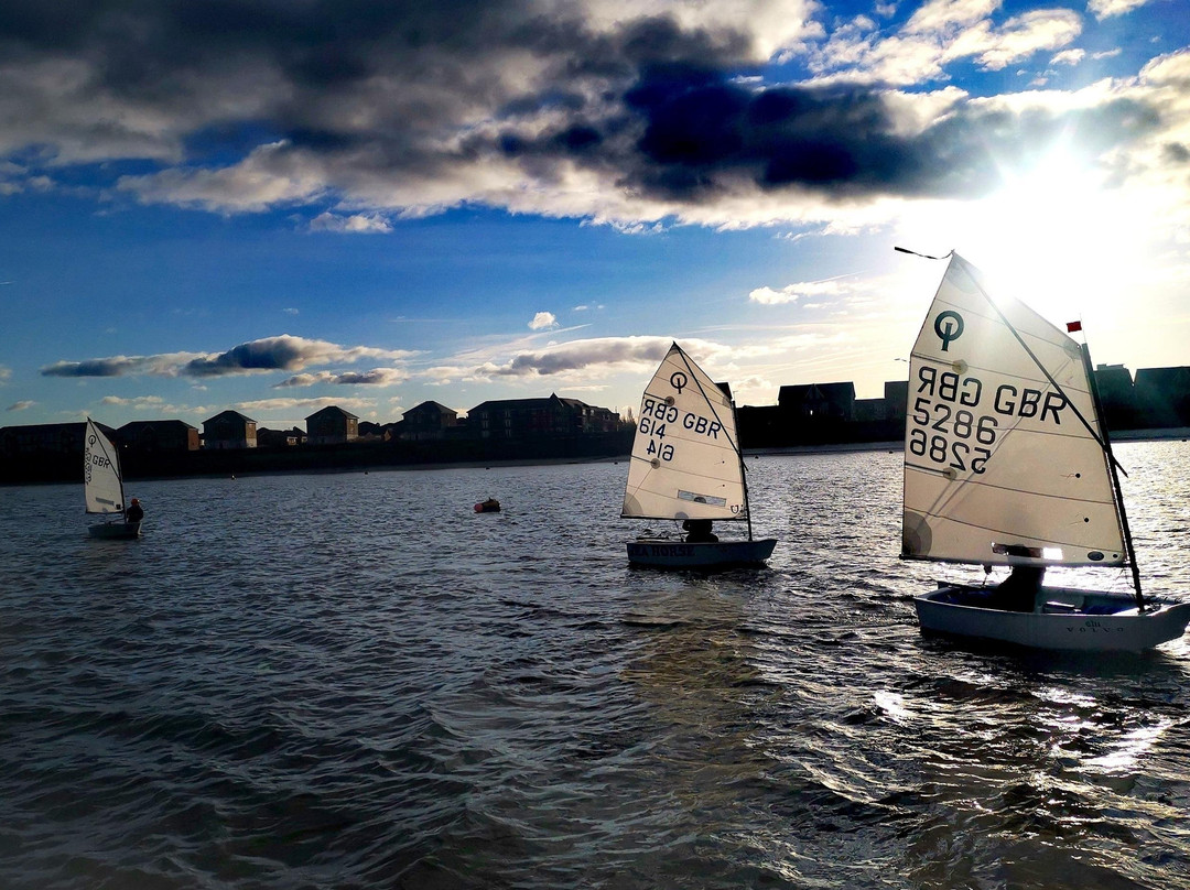 Medway Yacht Club景点图片