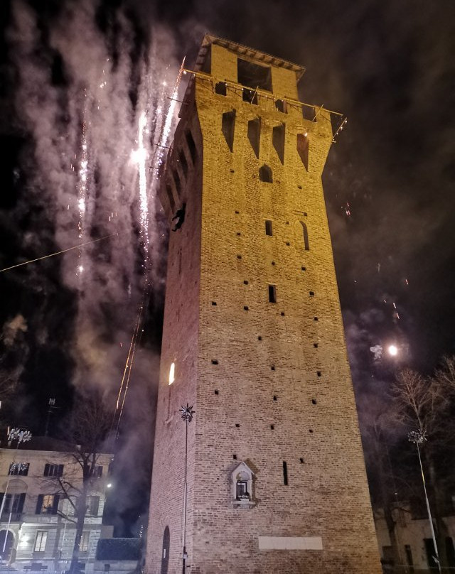 Torre del Castello di Revere景点图片