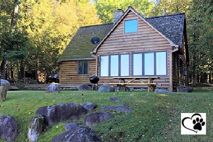 Drummond Island Hotel & Vacation Homes主图