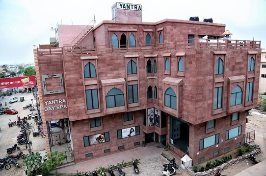 Golasani旅游景点-Yantra Salon & Spa