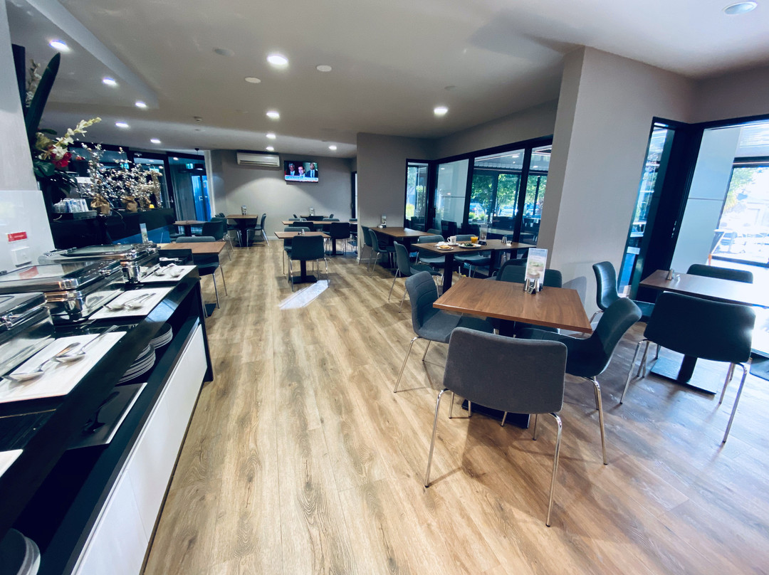 泰勒湖品质酒店主图