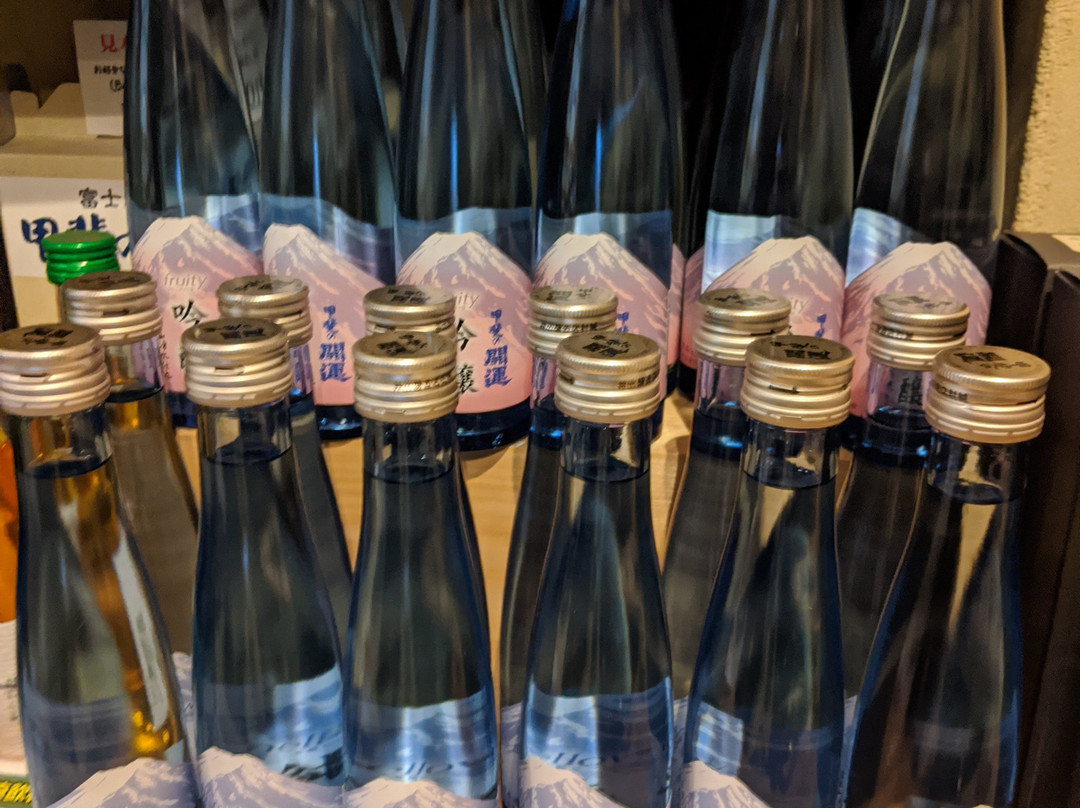Ide Sake Brewery景点图片