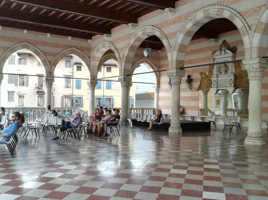 Loggia del Lionello-乌迪内必去景点