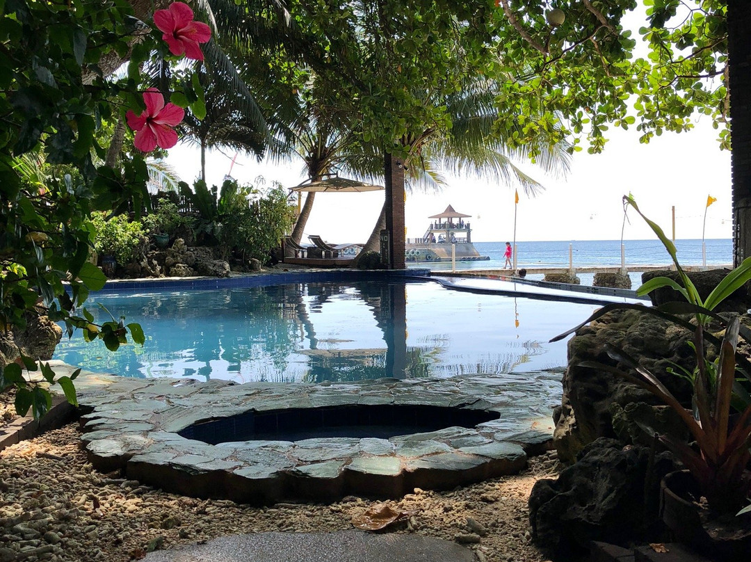 切玛海边酒店主图