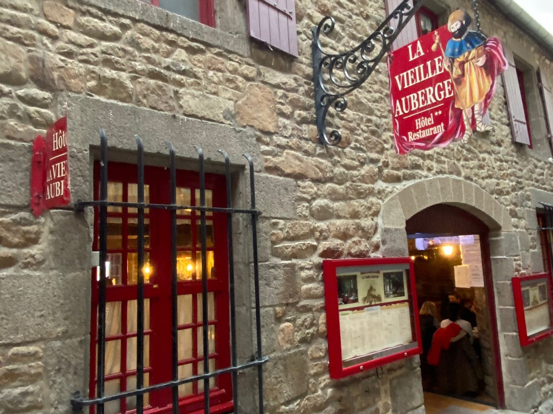 奥贝奇圣皮埃尔酒店主图