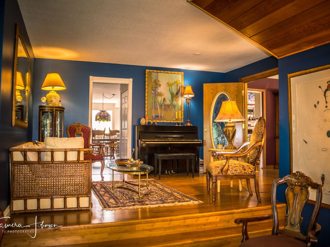 隐谷住宿加早餐酒店主图