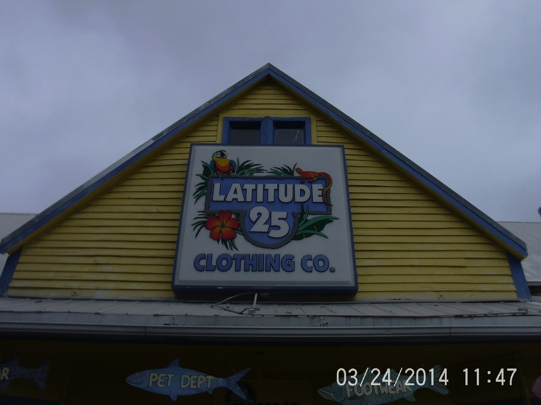Latitude 25 Clothing Company景点图片