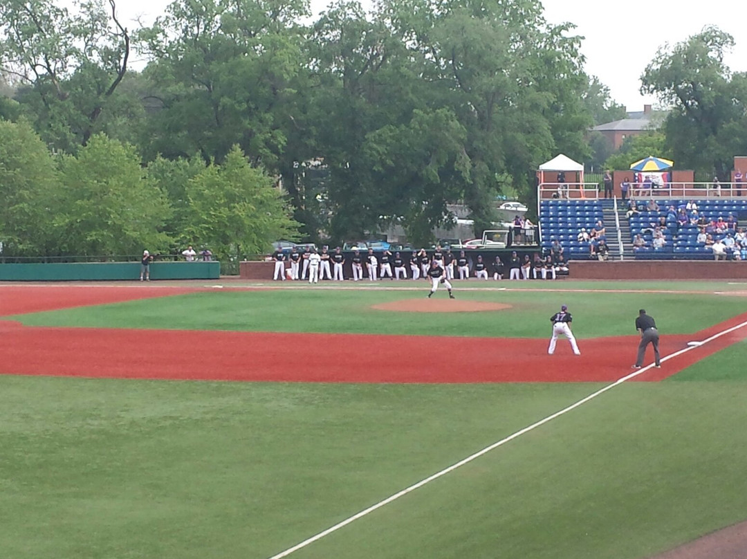 Terwilliger Brothers Field at Max Bishop Stadium景点图片
