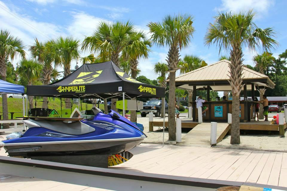 Island Adventure Watersports-美特尔海滩必去景点