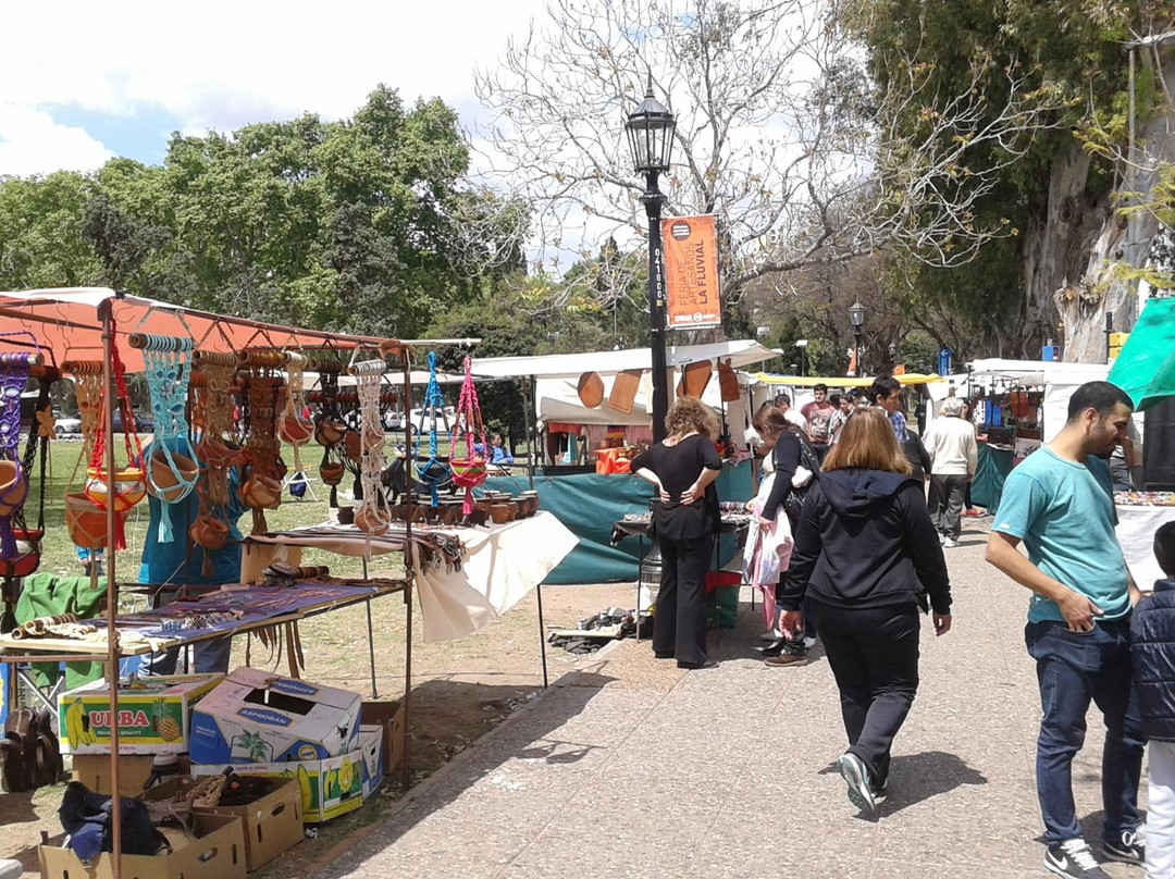 Feria de Artesanos La Fluvial-罗莎里奥必去景点