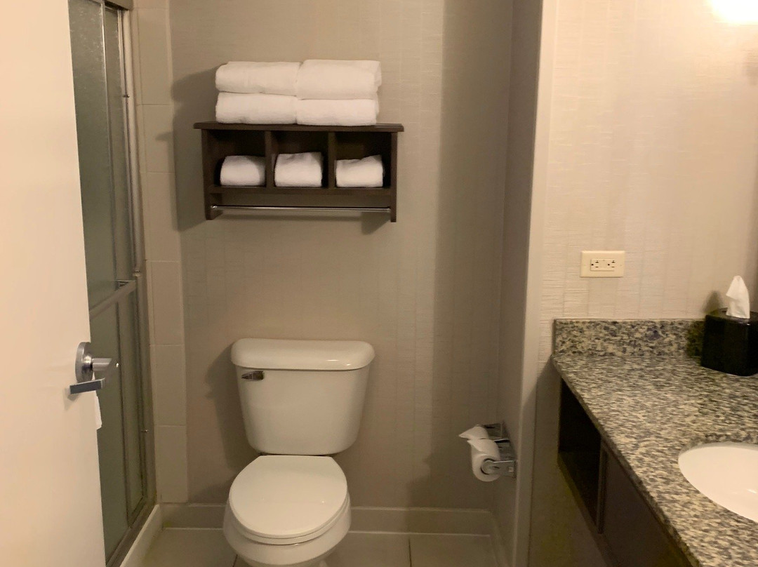 Holiday Inn Express & Suites Wichita Northeast By IHG主图