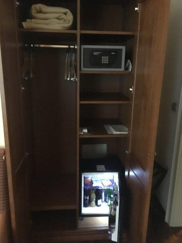 斯卡瑞兹旅馆主图