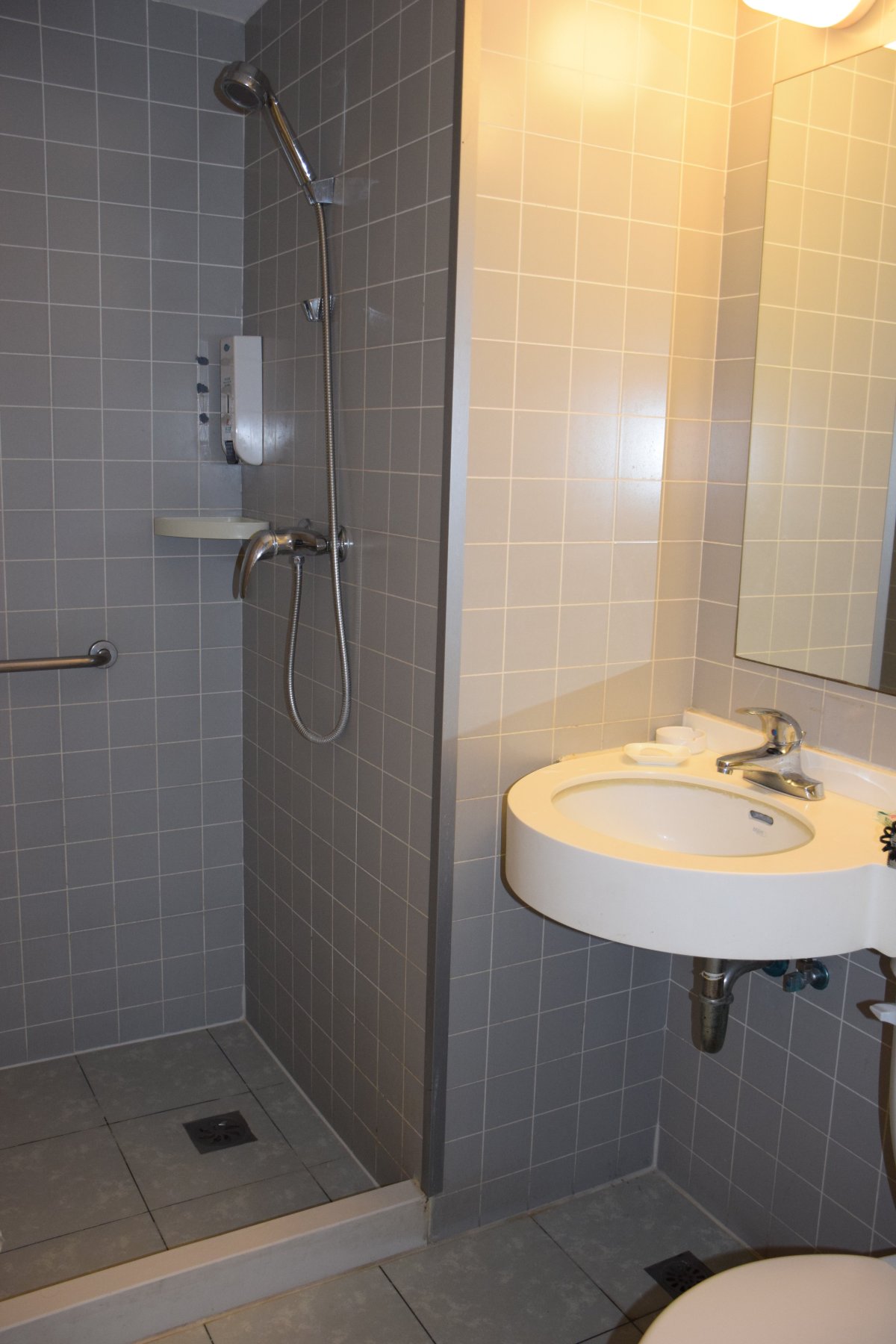 沈阳简里酒店（沈阳站太原街店）-浴室