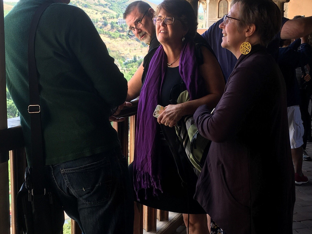 Tours by Locals-格拉纳达必去景点