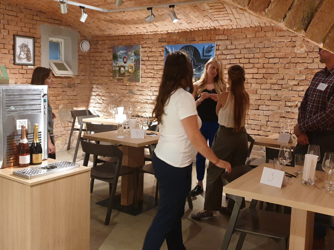 Degustacni Enoteca Vindom-布尔诺必去景点