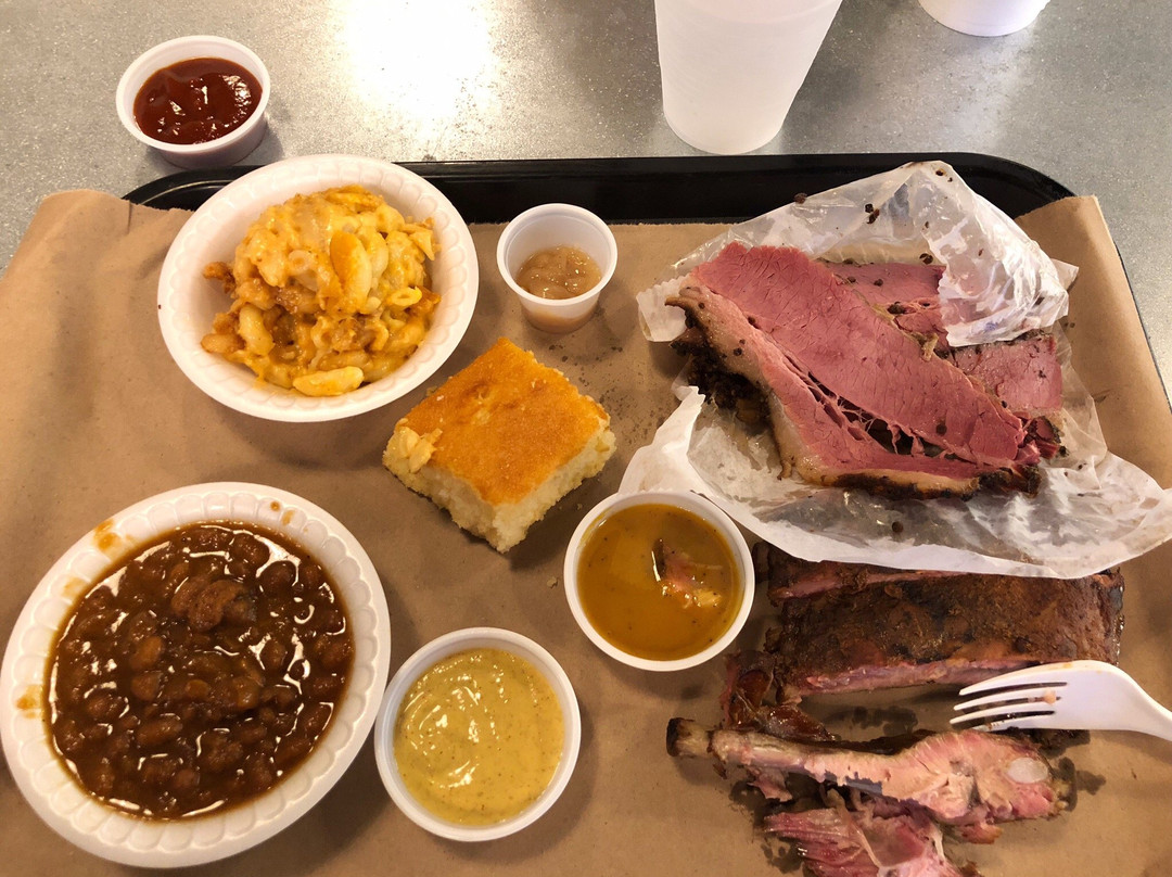 Smoke BBQ Restaurant & Catering