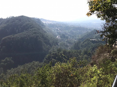 Keraton Cliff-Cimenyan必去景点