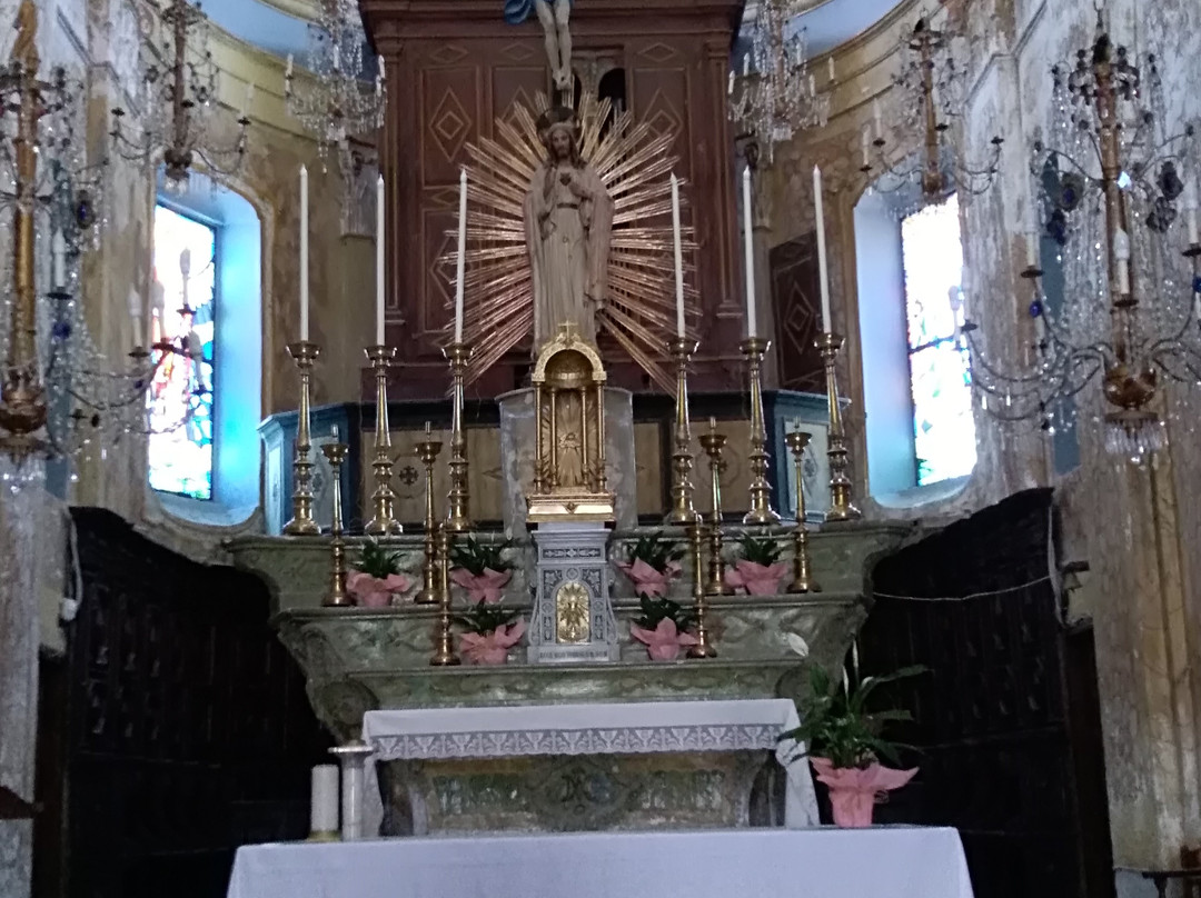Chiesa del Sacro Cuore e di San Nicola Vescovo-Capraia Isola必去景点