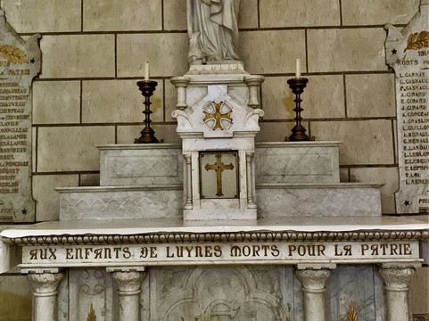 Eglise Sainte Geneviève-Luynes必去景点