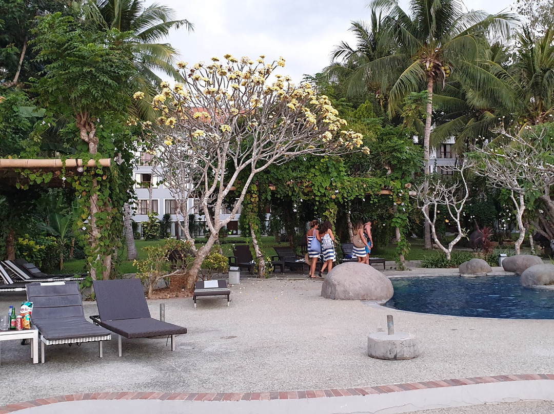 宾唐佛罗雷斯酒店主图