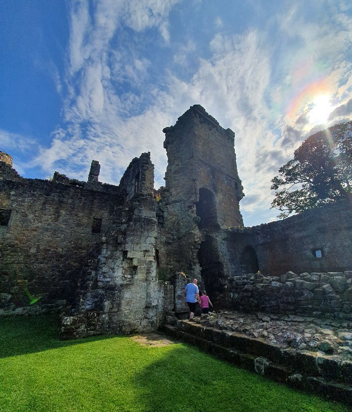 Aberdour Castle and Gardens景点图片
