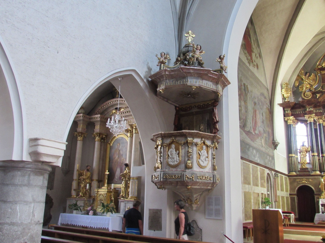 Stadtpfarrkirche Gmunden-葛姆登必去景点