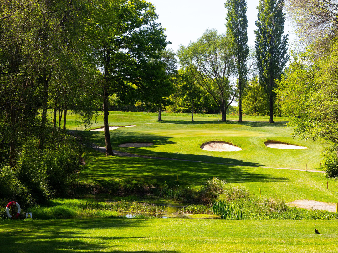 Lingfield Park Golf Club景点图片