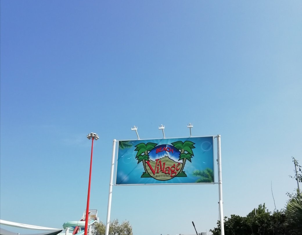 Beach Village-里乔内必去景点