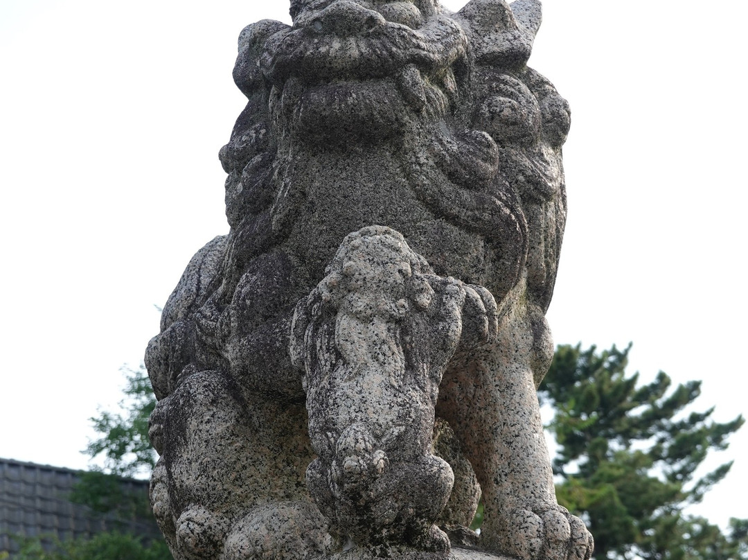 Suwa Shrine景点图片