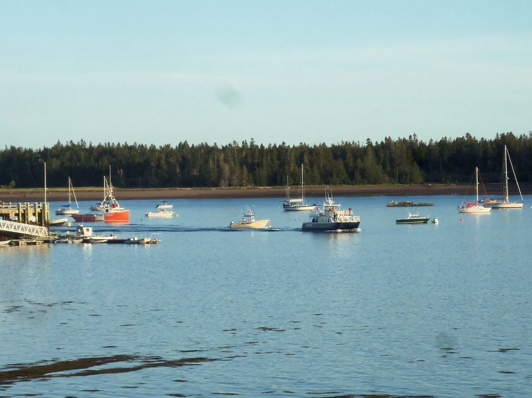 Saint Andrews Inn & Suites主图