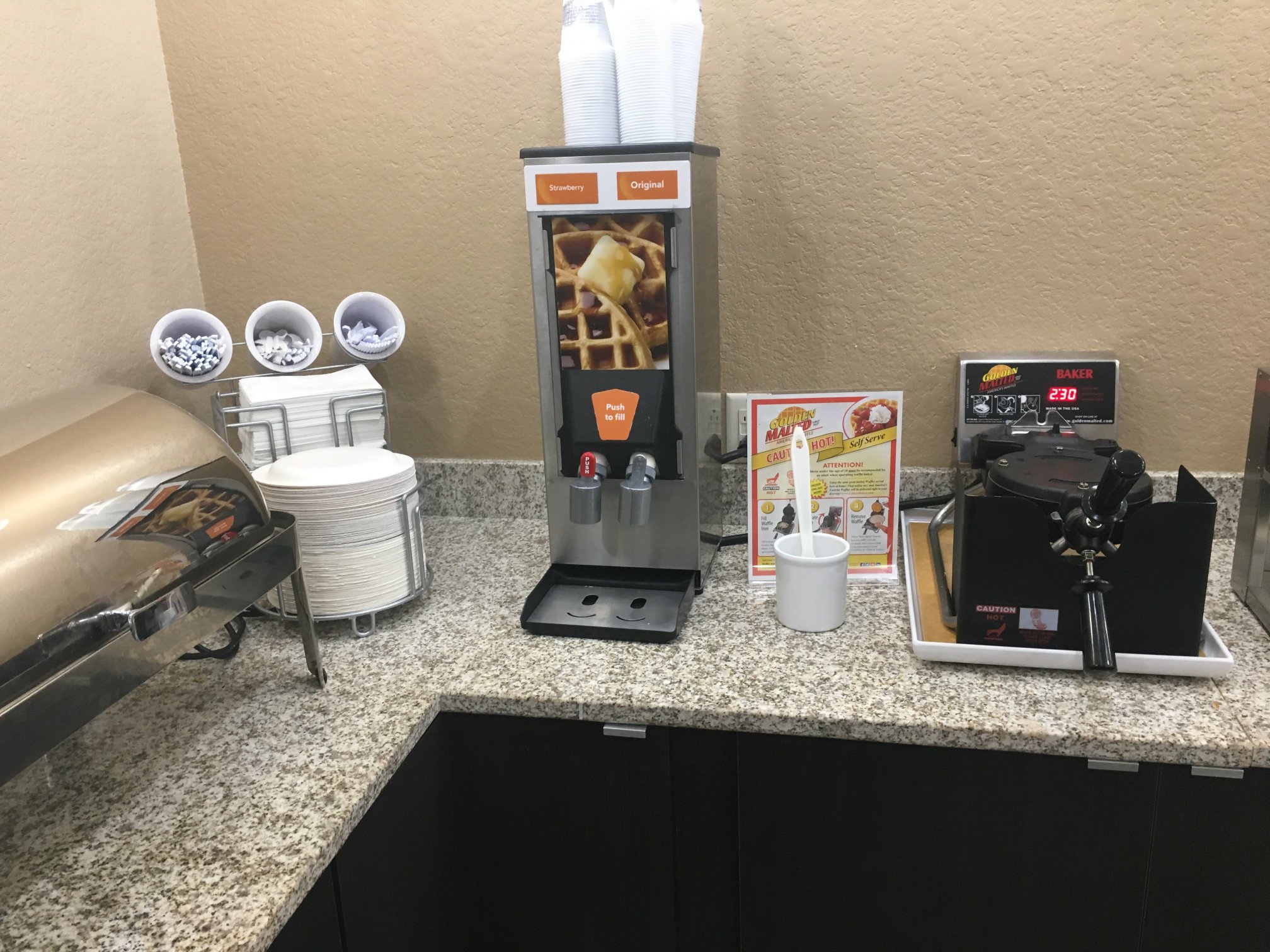 Country Inn & Suites by Radisson, Cedar Rapids Airport, IA-餐饮