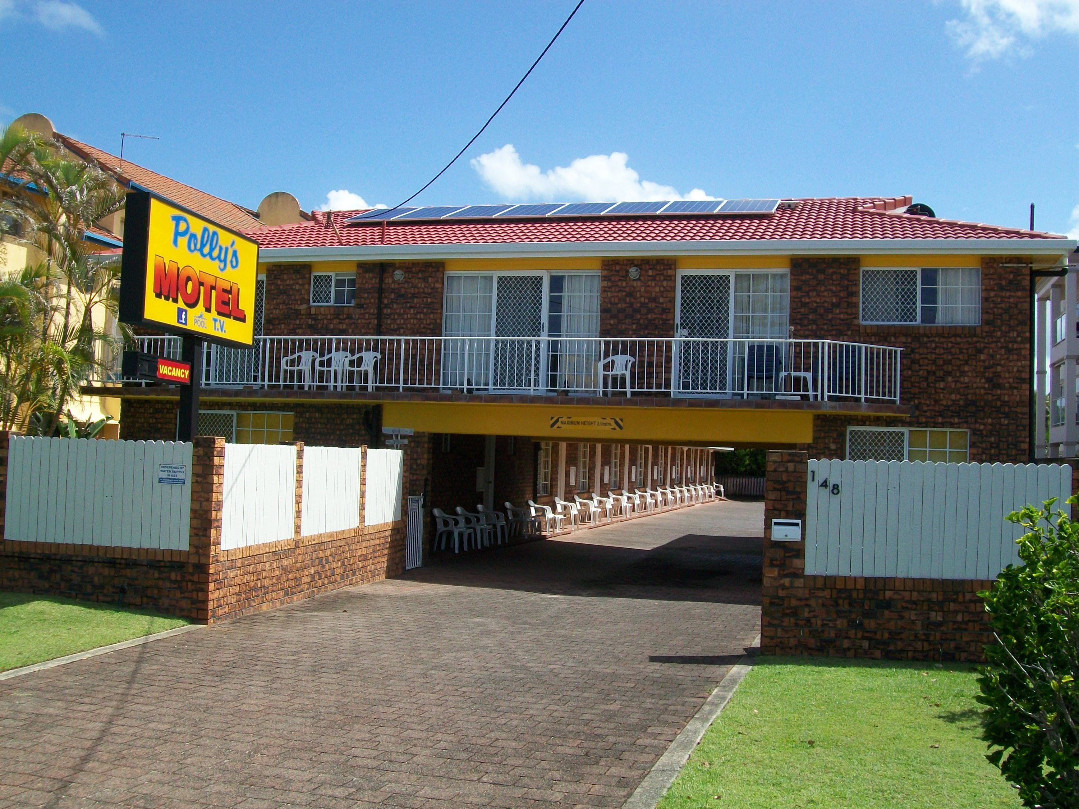 Polly's Motel-官方