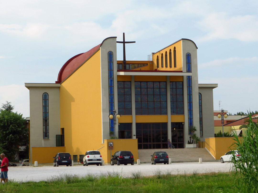 Chiesa del Sacro Cuore e di Santa Maria Assunta景点图片