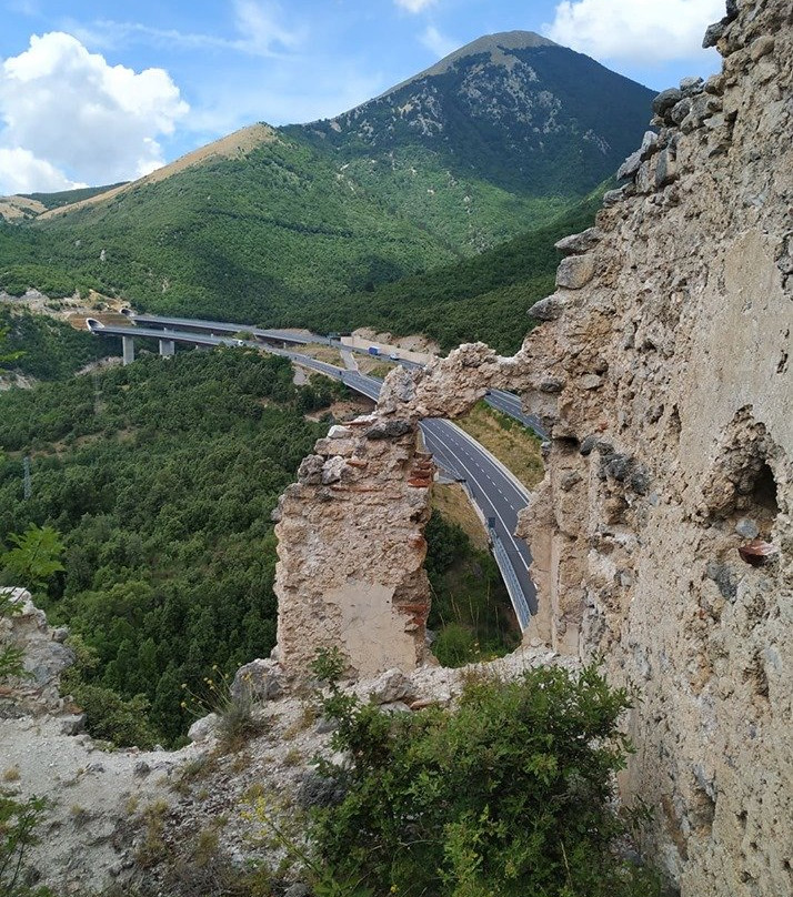 Ruderi del Monastero di Colloreto-Morano Calabro必去景点