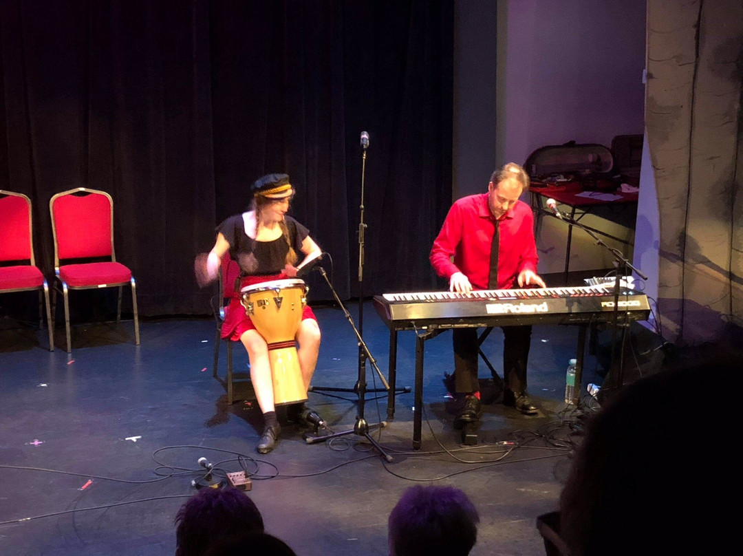 Ross Family Ceilidh-Clinton必去景点