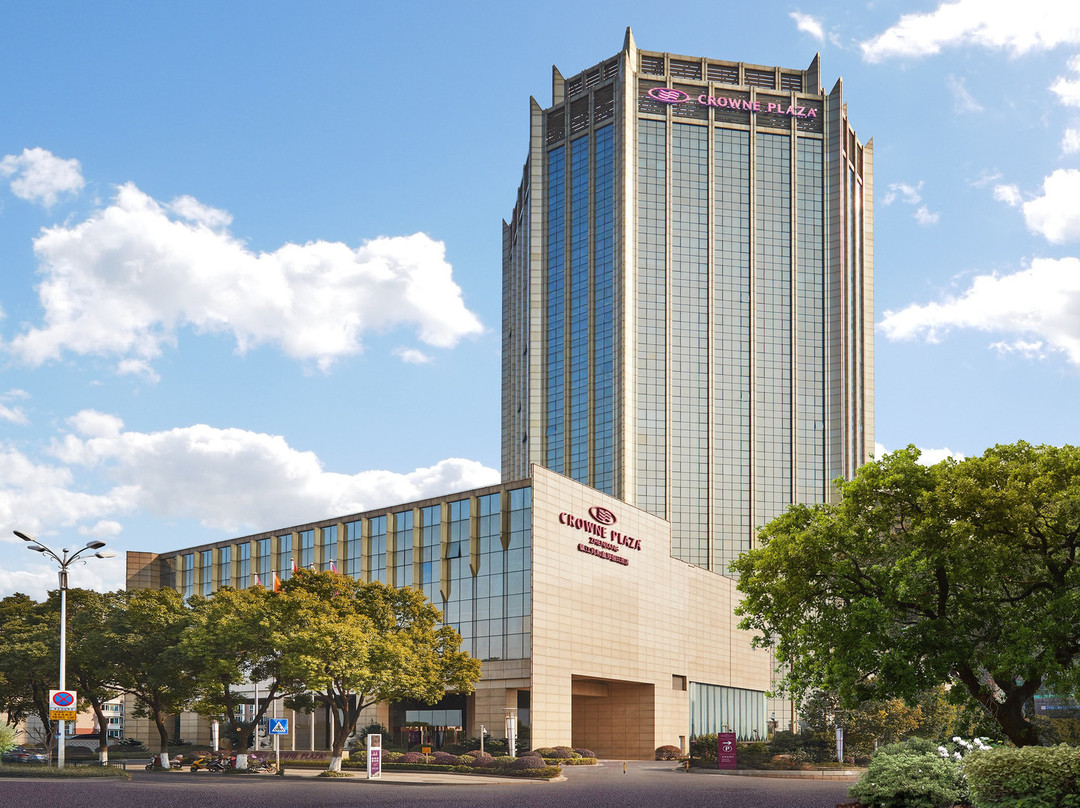 镇江兆和皇冠假日酒店主图