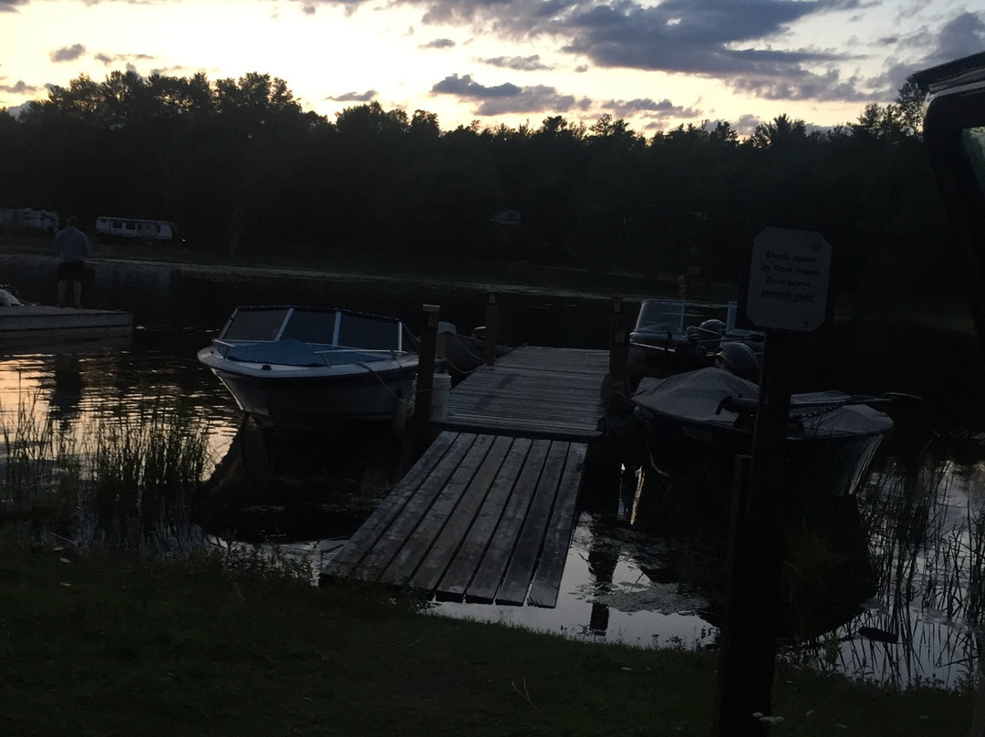 Sturgeon Bay Provincial Park景点图片