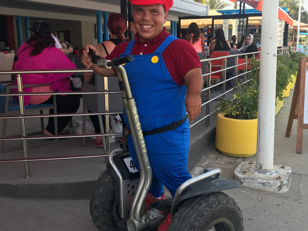 Phenicia Hotel主图