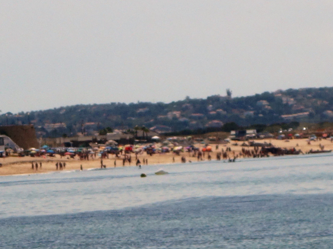 Pescadores Beach景点图片