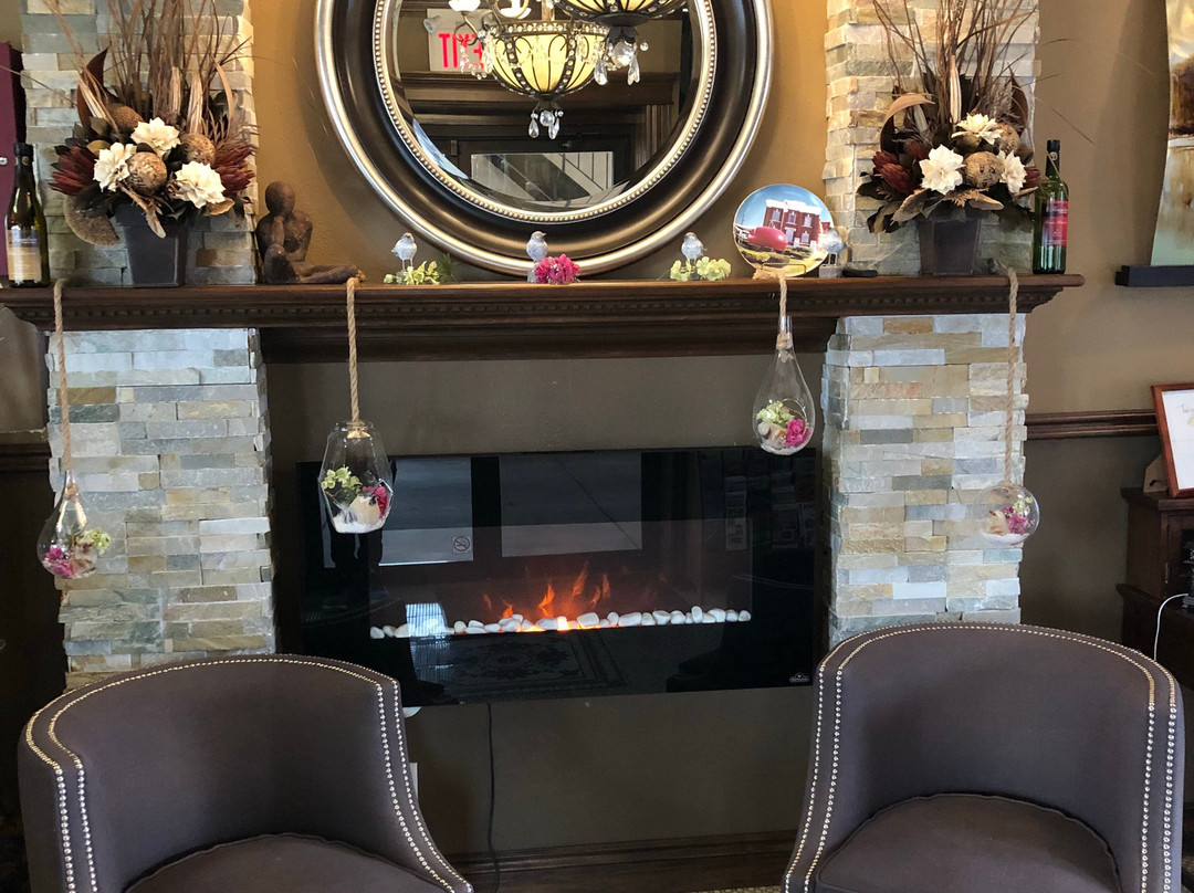 Talbot Trail Inn & Suites主图