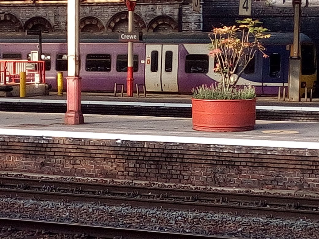 Crewe Railway Station景点图片