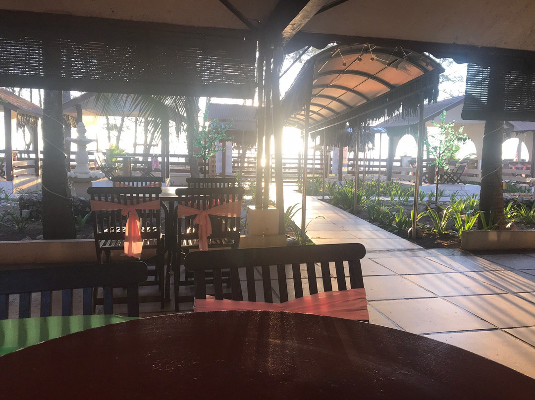 AL-Safina Kijal Beach Resort主图