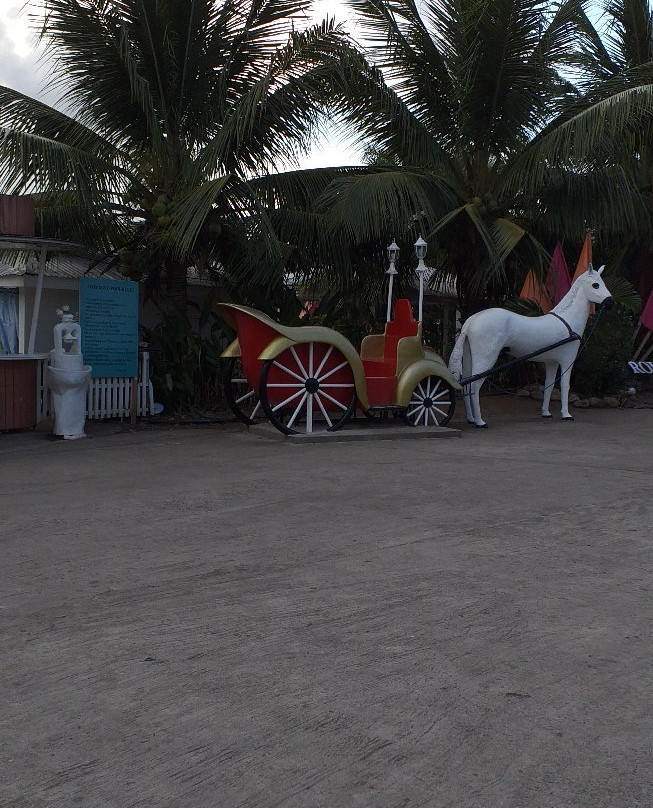 Royal Farm Resort主图