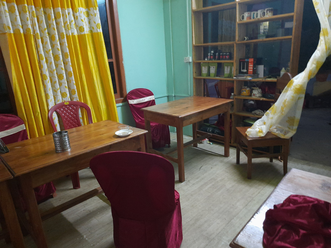 Mukhia Homestay Sittong