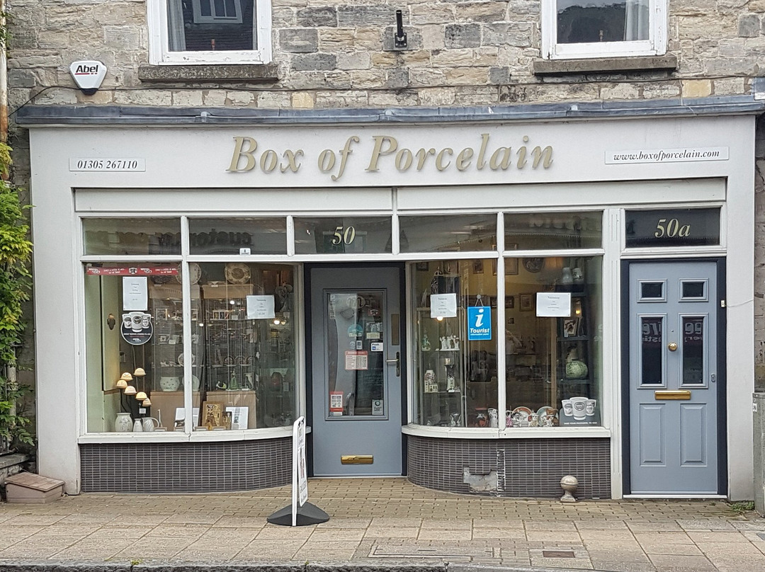 Yellowham Wood旅游景点-Box of Porcelain