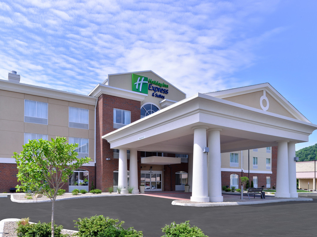 Holiday Inn Express & Suites New Martinsville By IHG主图