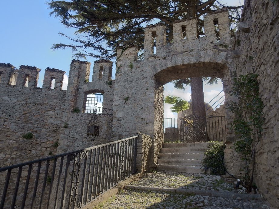 Castello Baronale景点图片