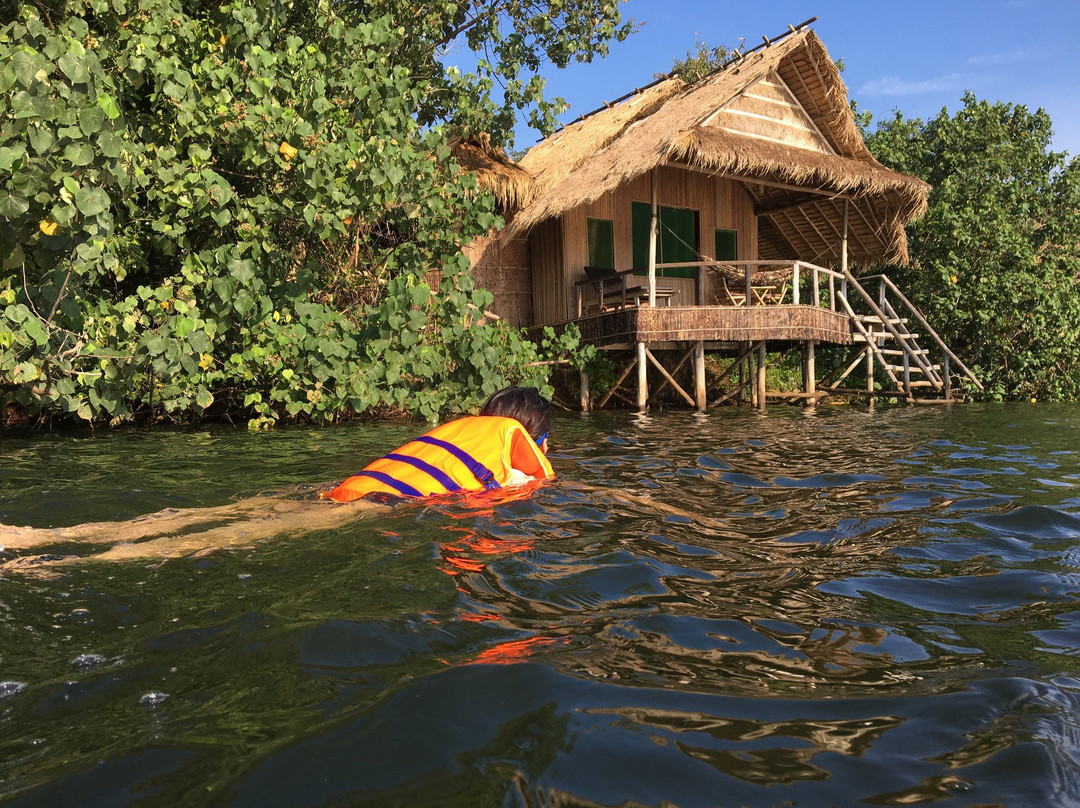 达岱河畔度假村主图