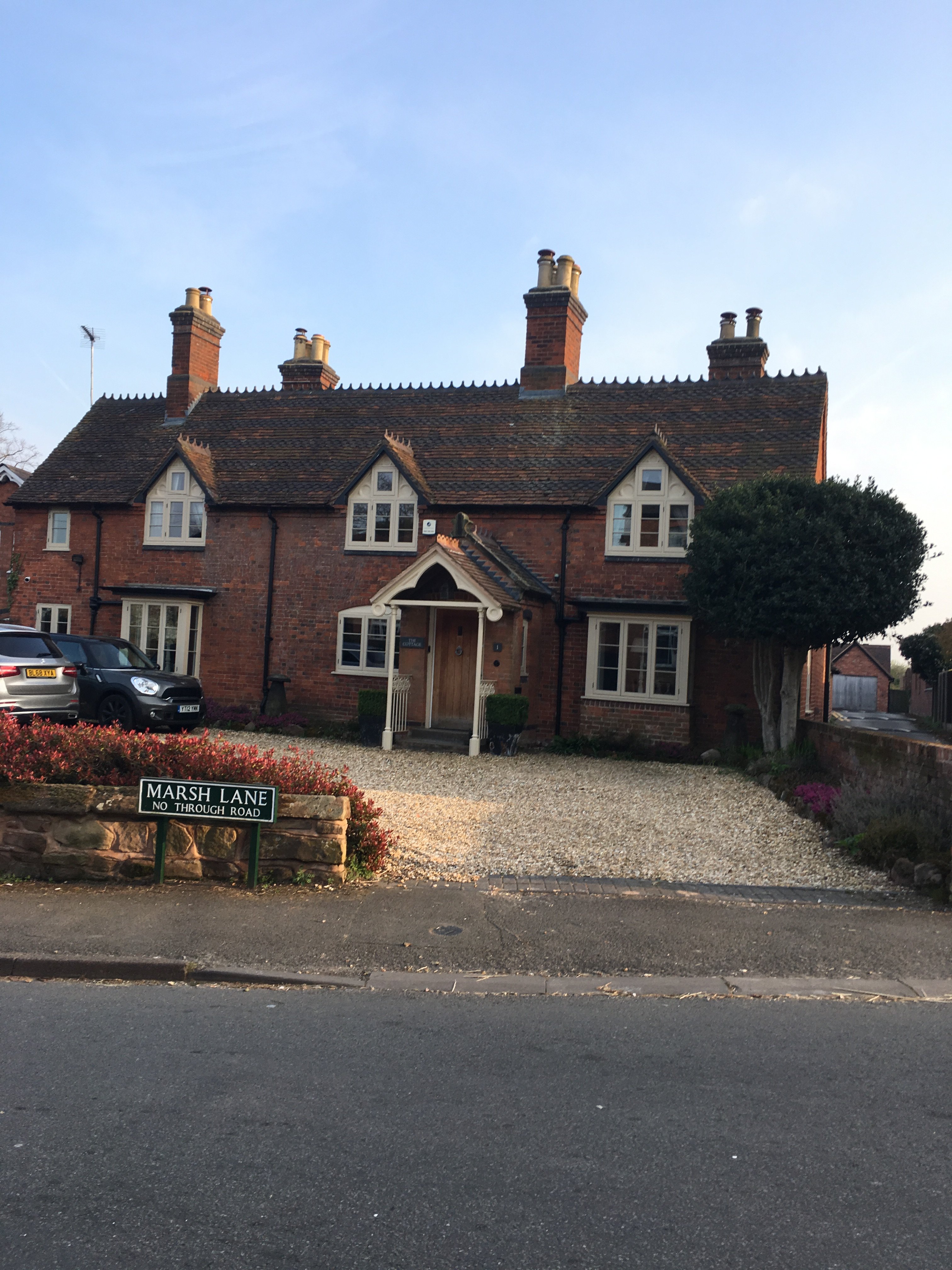 The White Lion Inn-portrait
