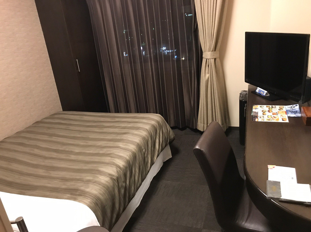 路线埃纳酒店主图